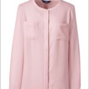 Women’s Petite long sleeve collar crepe blouse